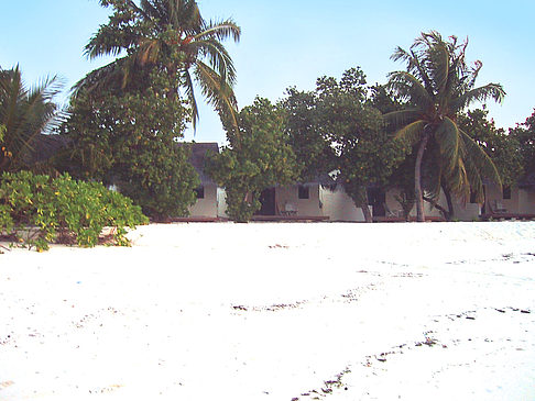 Der weiße Sandstrand der Malediven Fotos