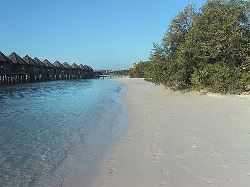 Der weiße Sandstrand der Malediven Fotos